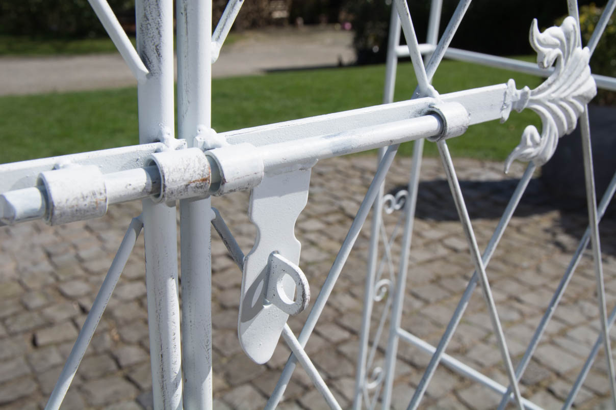 Arche à rosiers en fer Melissa avec porte