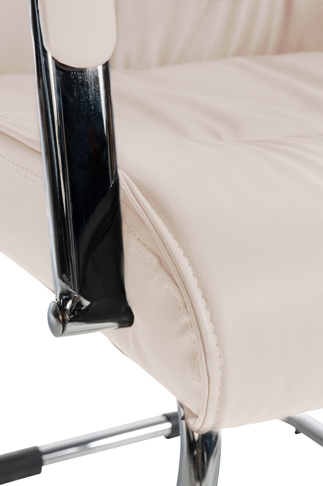 Lot de 2 Chaises Cantilever Sievert en similicuir avec accoudoirs