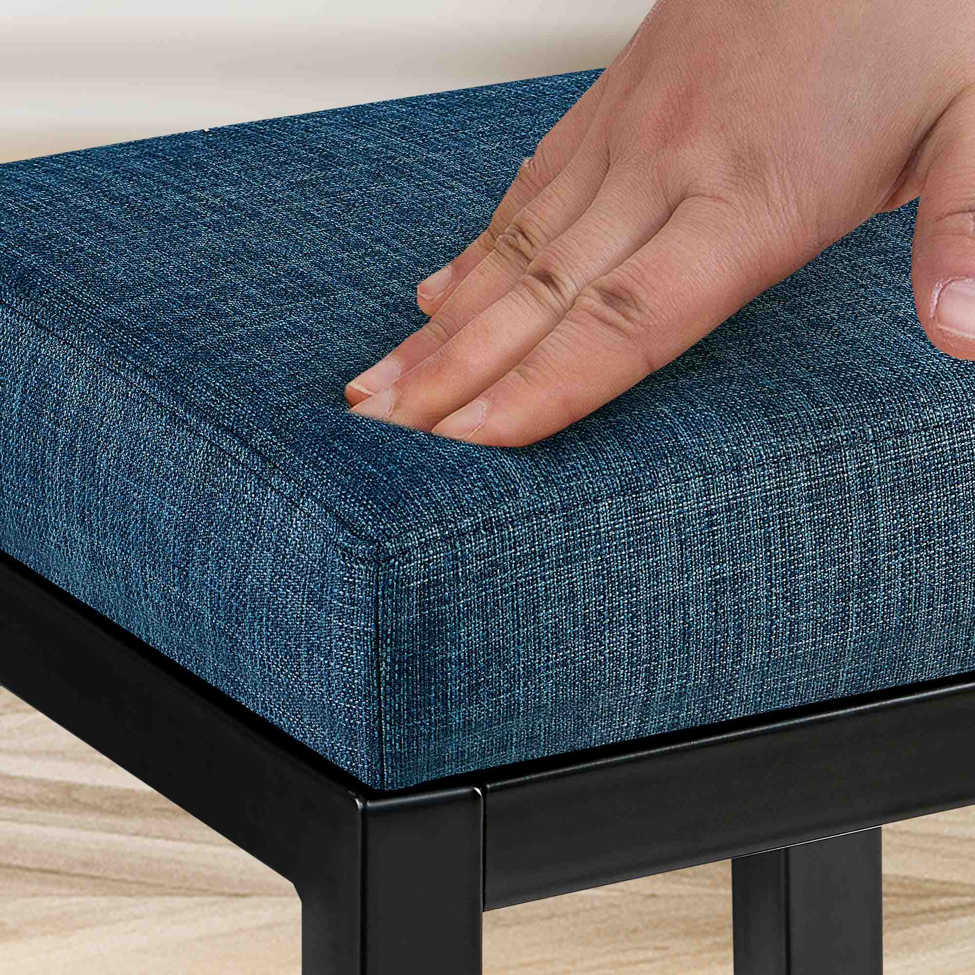 Tabouret de bar Taylor tissu hauteur d'assise 78 cm piètement métal noir