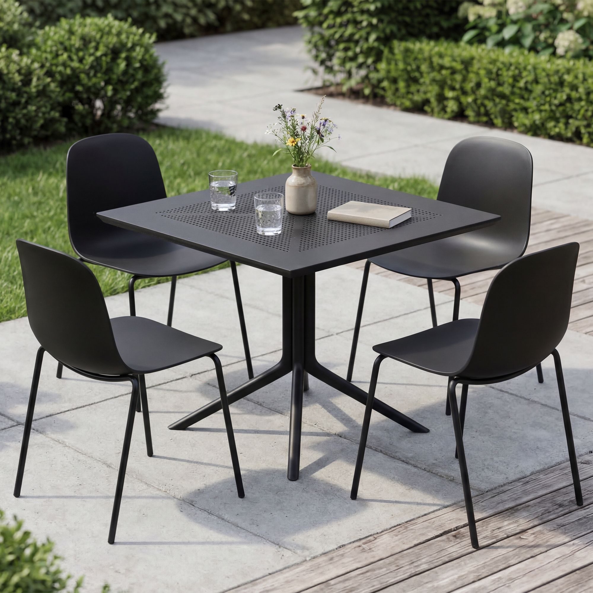 Ensemble de jardin Zeron avec 4 chaises