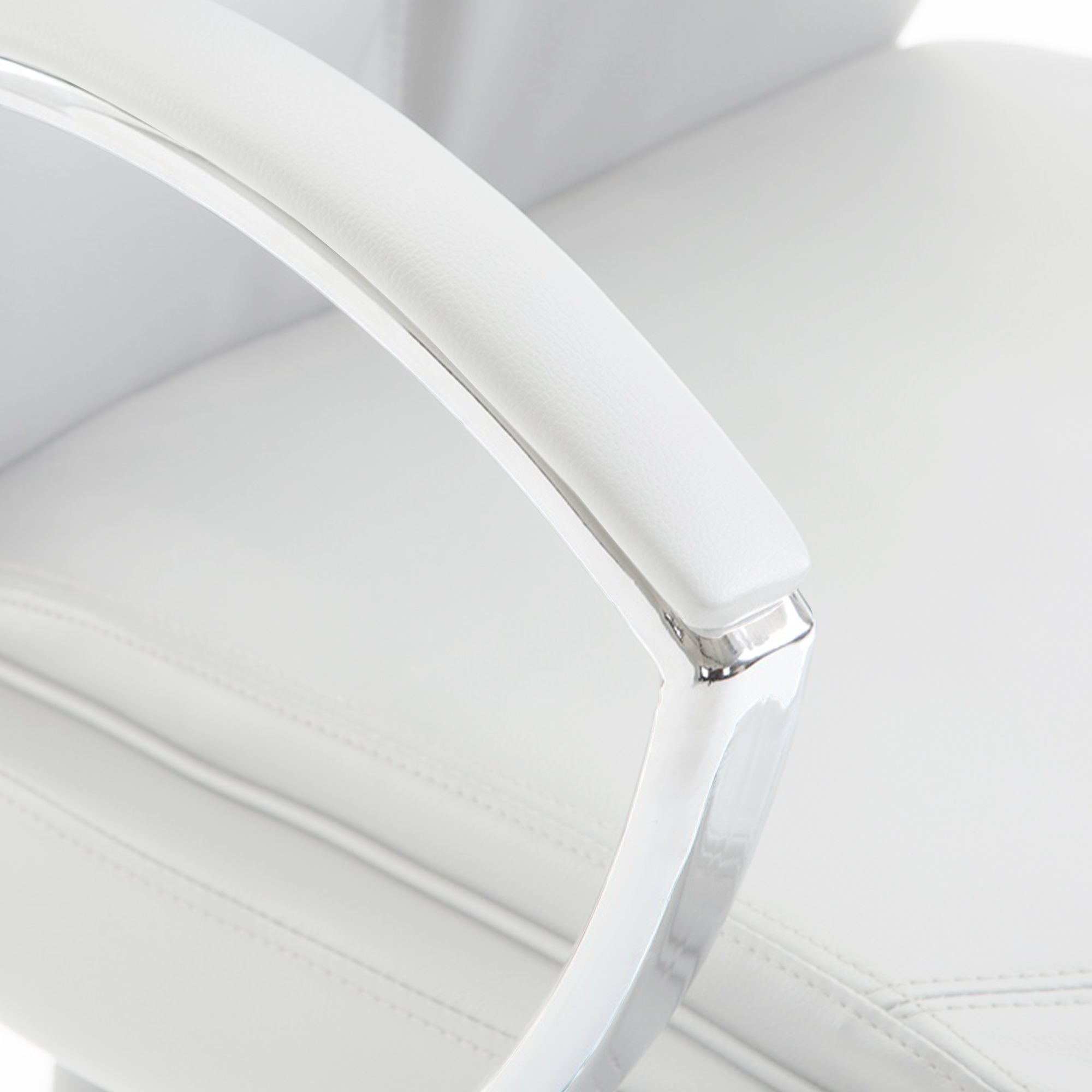 Chaise de bureau Arlen aspect cuir