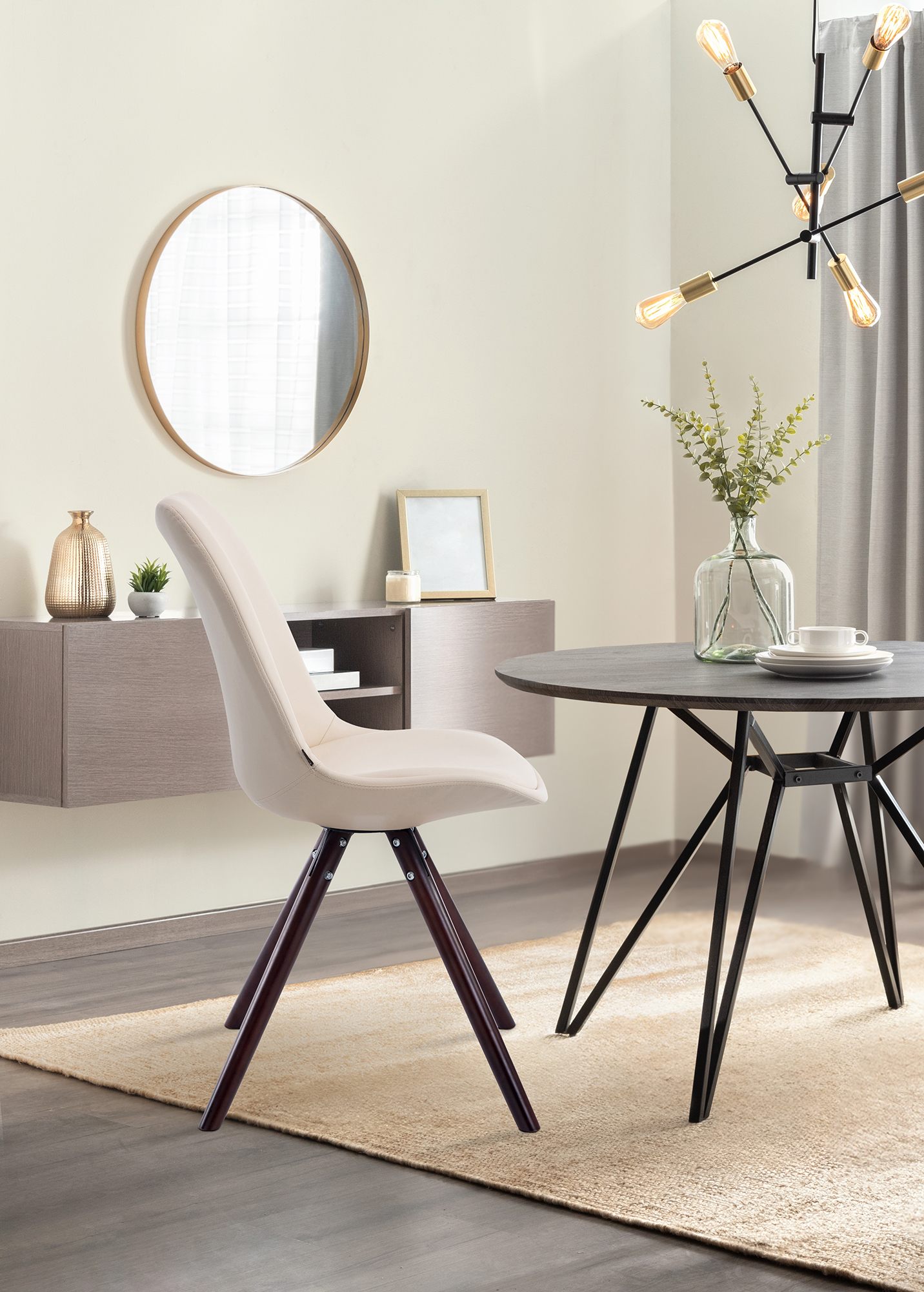 Chaise visiteur LAVAL similicuir pieds ronds