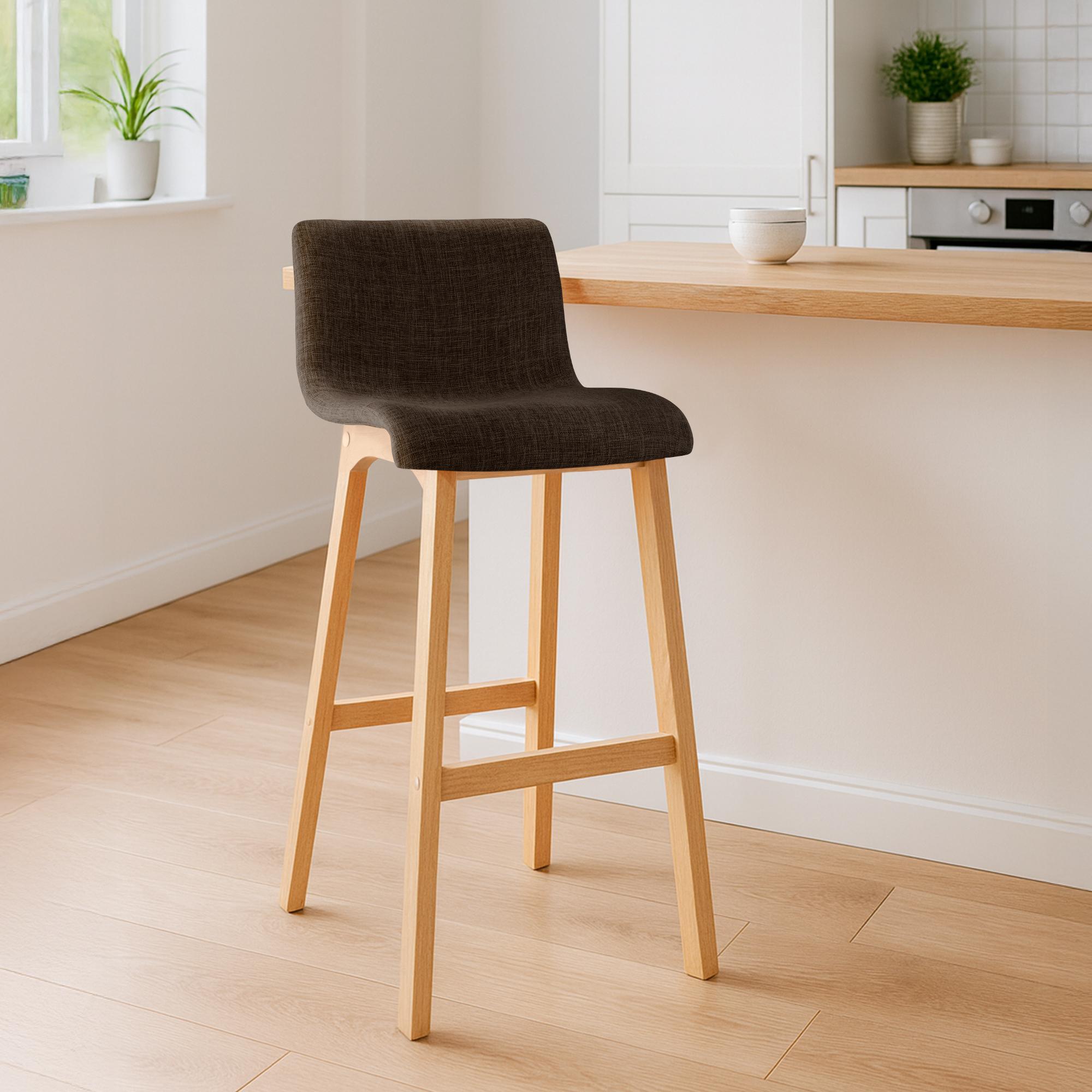 Lot de 2 tabourets de bar Hover en tissu, piètement à quatre pieds en bois naturel