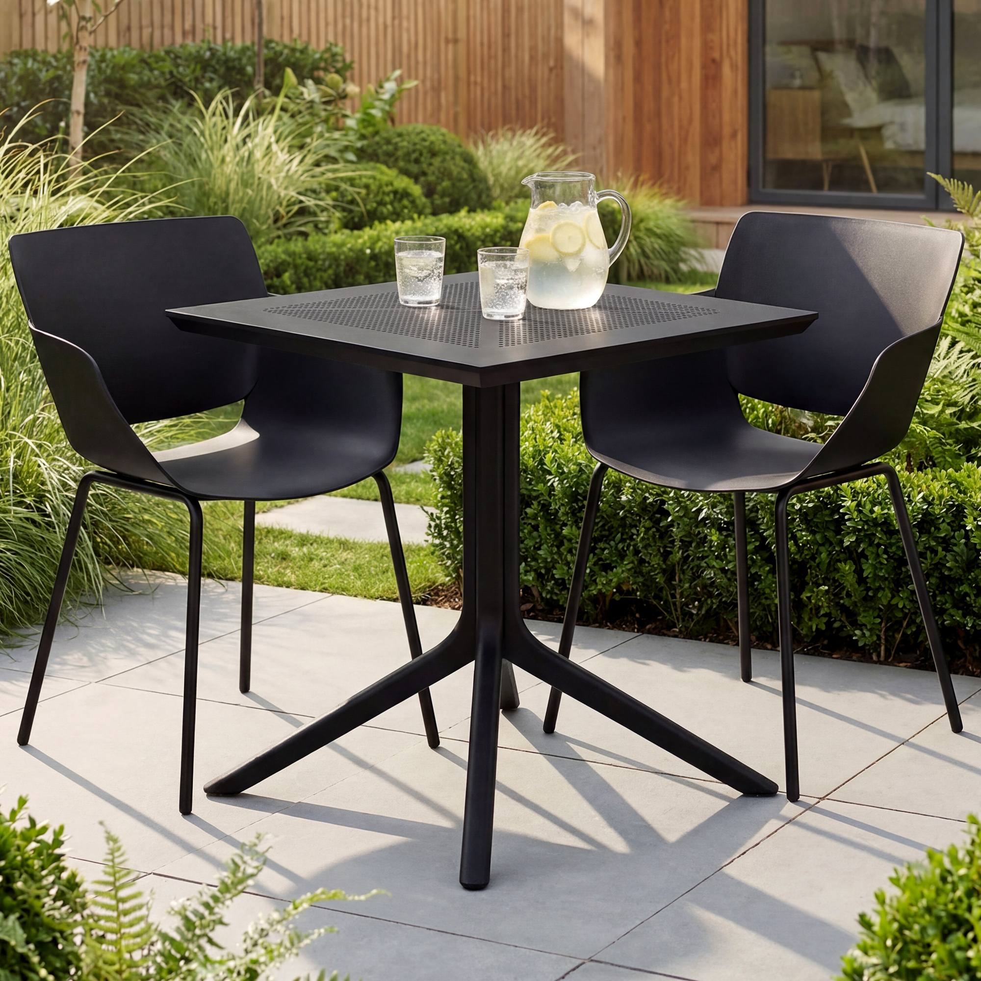 Salon de jardin Lirra avec 2 chaises
