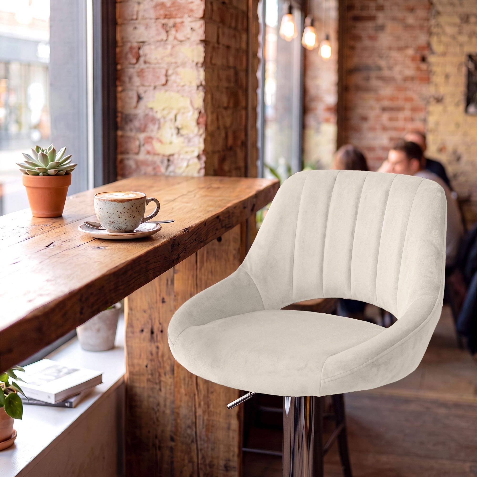 Tabouret de bar Milet avec structure stable chromée