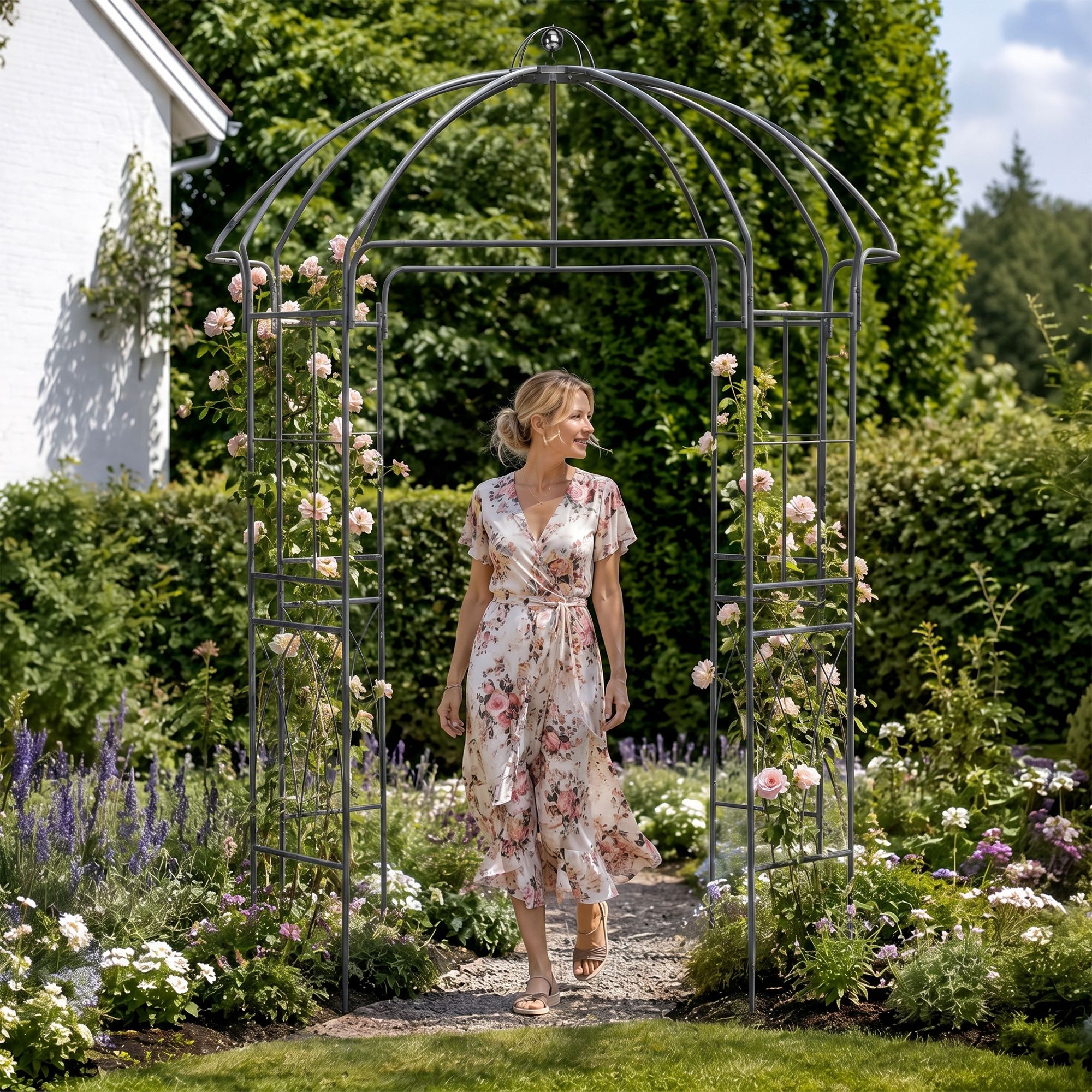Pavillon de jardin Keira avec treillis