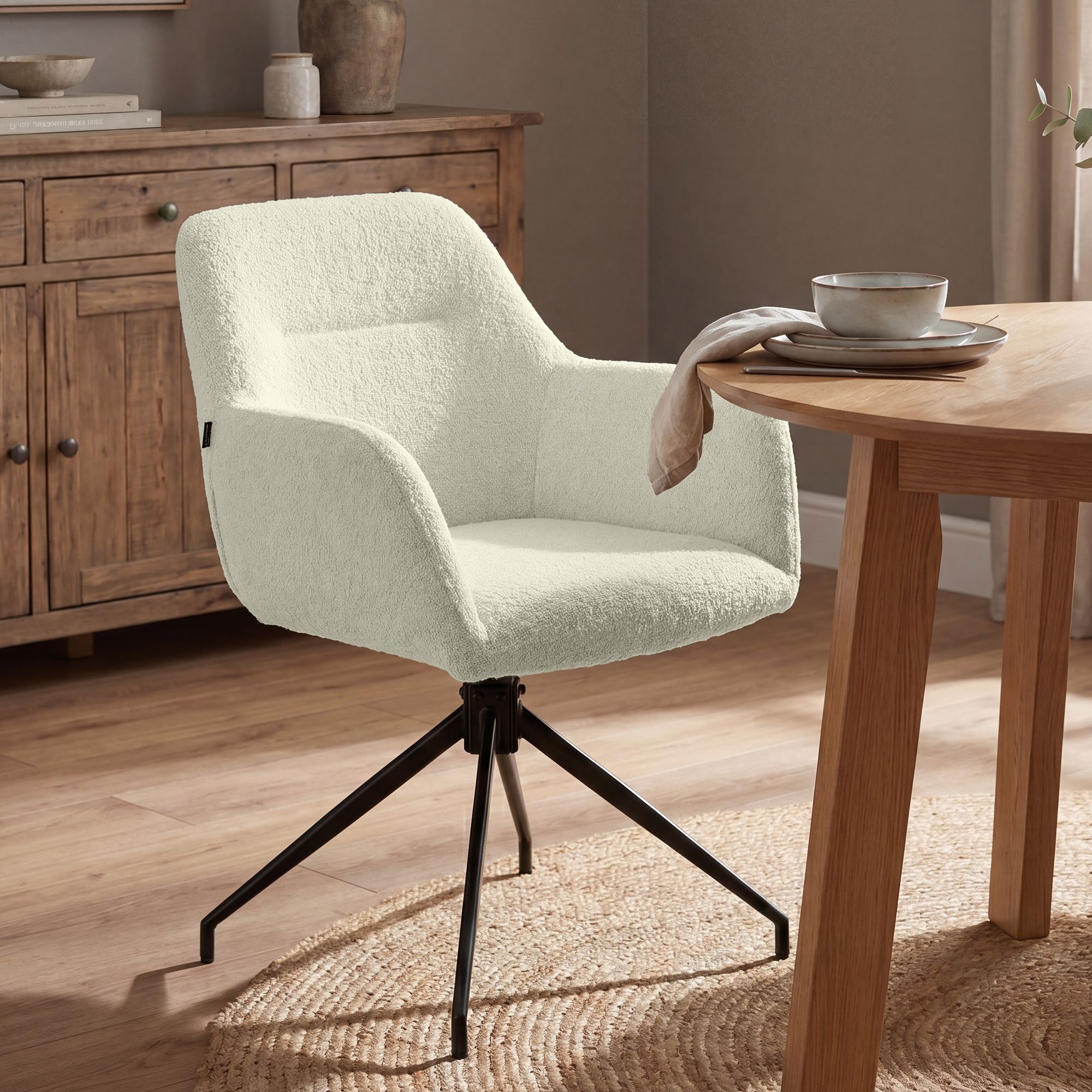 Chaise de salle a manger Merlinda en tissu teddy
