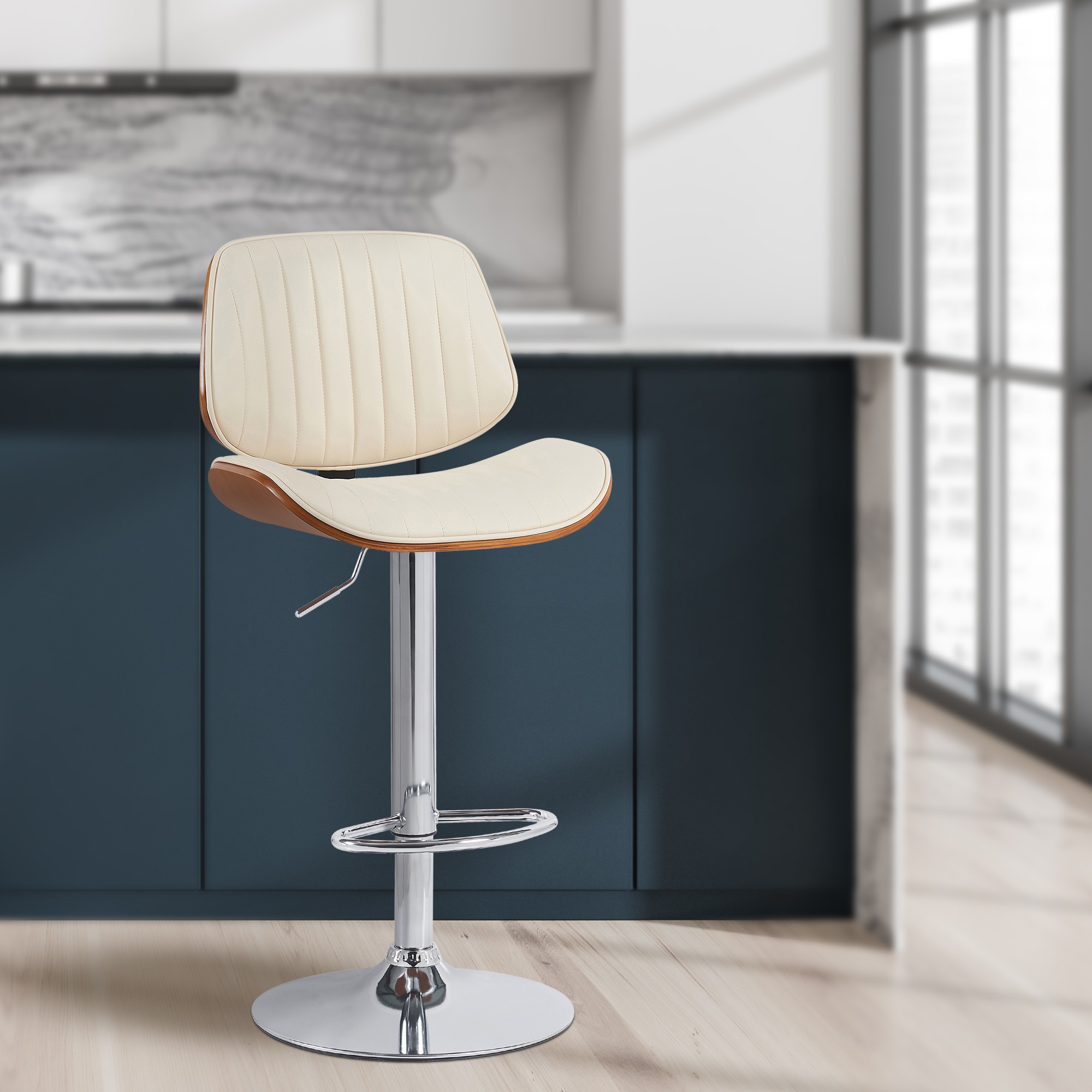 Lot de 2 tabourets de bar Clawson en similicuir